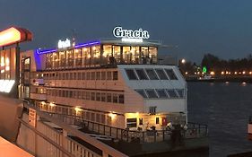 Botel Gracia